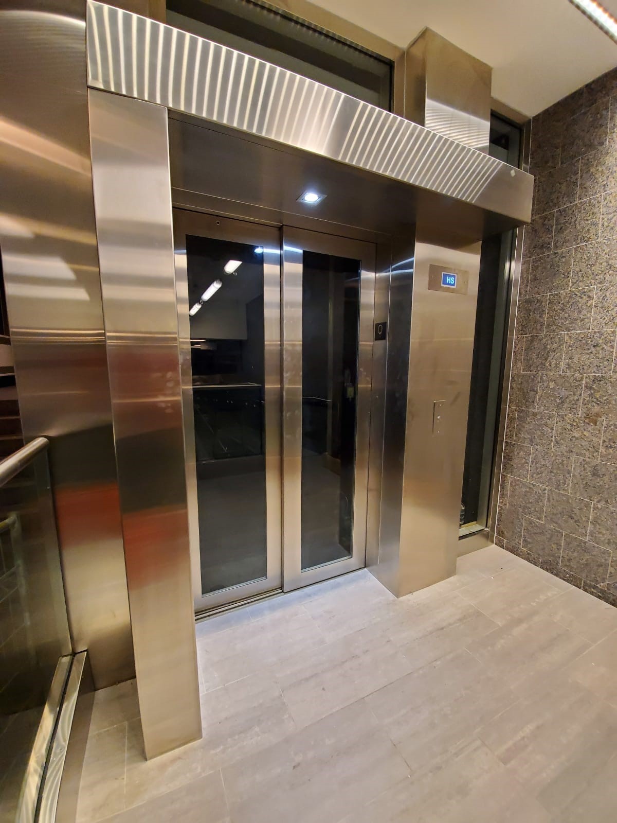 Installation de nouveaux ascenseurs